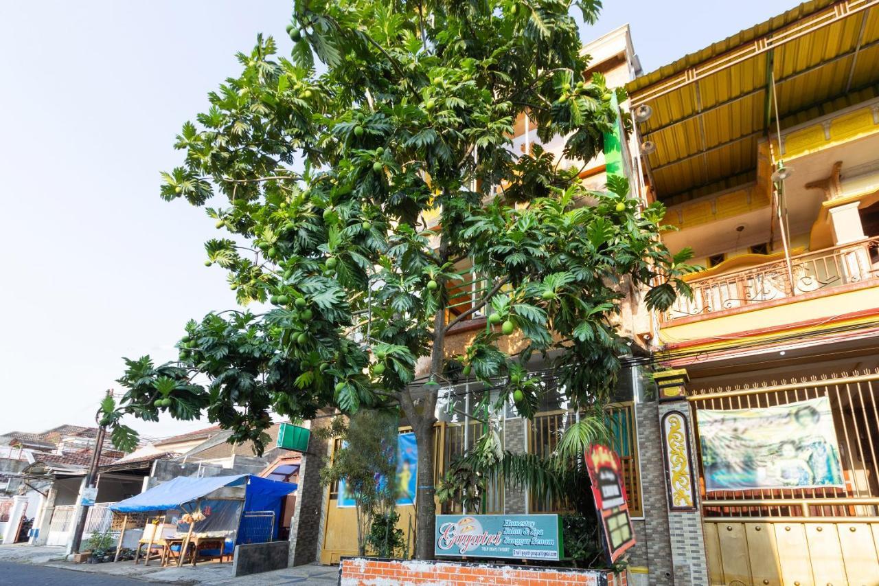 Homestay Gayatri Sawojajar Near Univ Negeri Malang Kampus 2 Mitra Reddoorz Екстер'єр фото