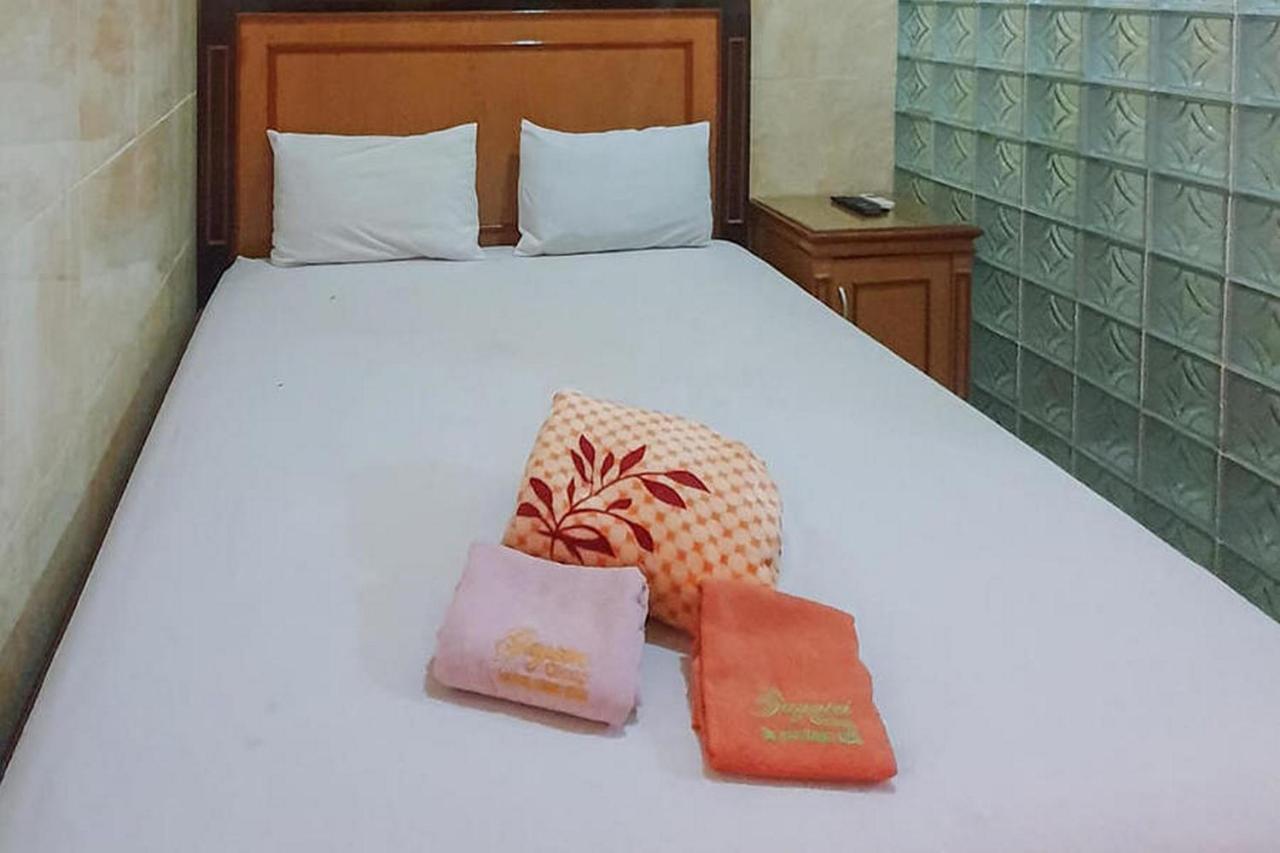 Homestay Gayatri Sawojajar Near Univ Negeri Malang Kampus 2 Mitra Reddoorz Екстер'єр фото